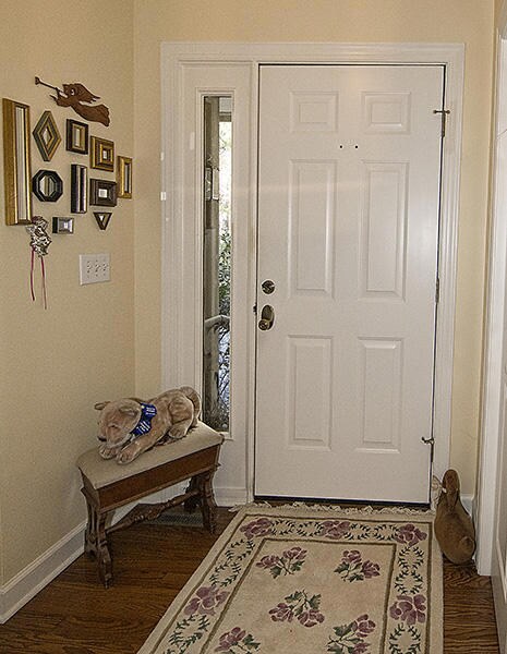 3. entrance_inside_6735