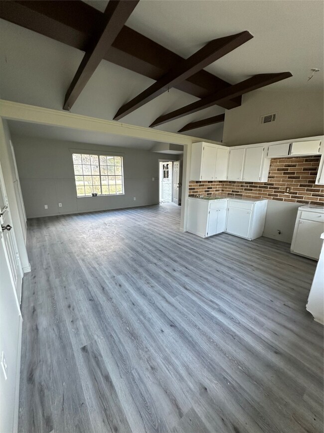 614 Cloverleaf St, Houston, TX 77015 - photo 4