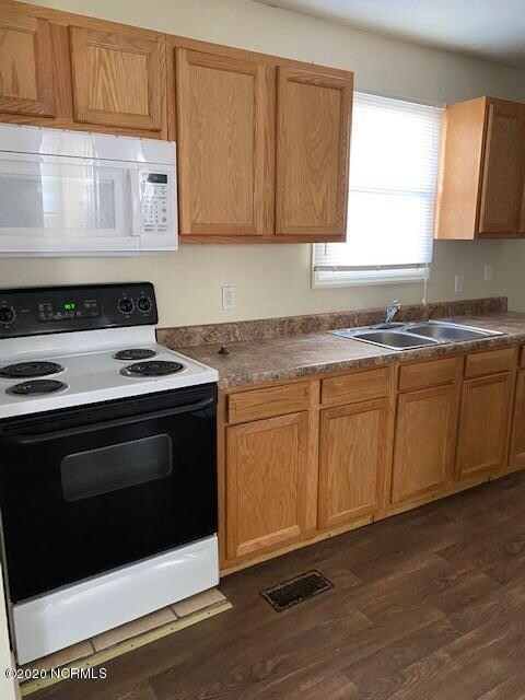 107 S 9th St unit A, Wilmington, NC 28401 - photo 3