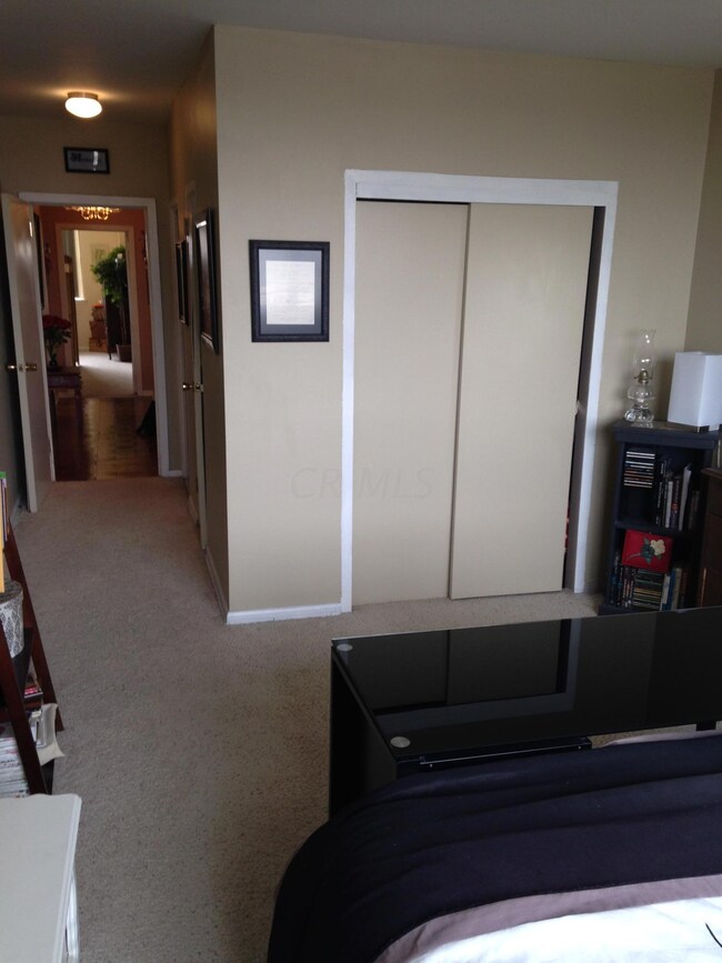 bedroom1