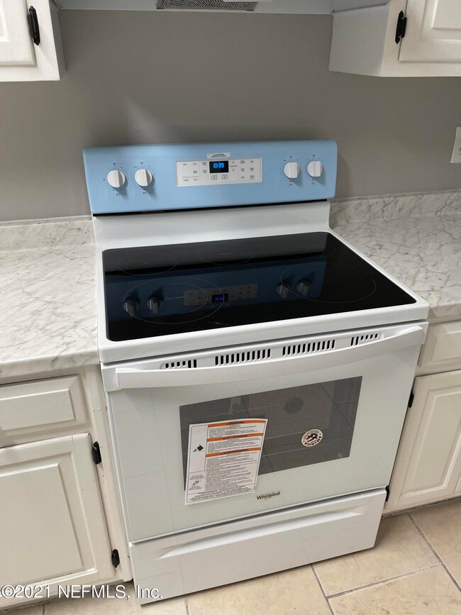 5247 Plymouth St, Jacksonville, FL 32205 - photo 7