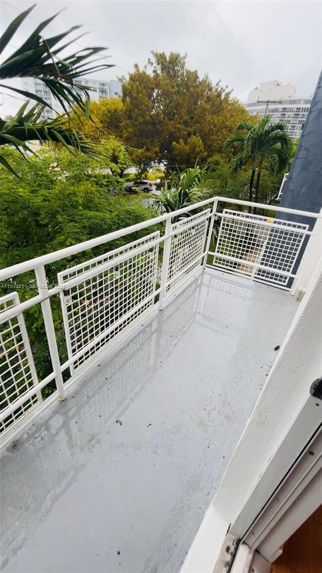 960 Bay Dr unit 910, Miami Beach, FL 33141 - photo 2