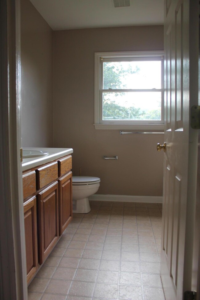 Upstairs Hall Bath