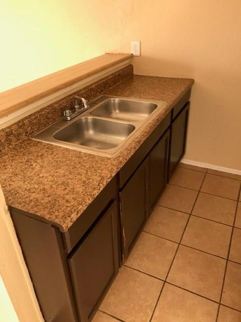 8157 Saint Andrew Ln unit 4, El Paso, TX 79907 - photo 5