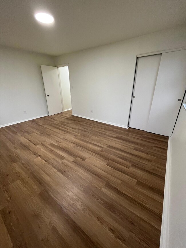 1975 Dunbar Dr unit D, Columbus, OH 43224 - photo 6