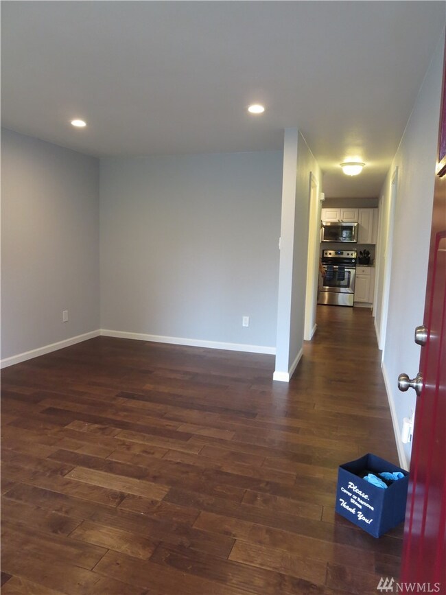 8834 Colgate Dr W, University Place, WA 98466 - photo 3