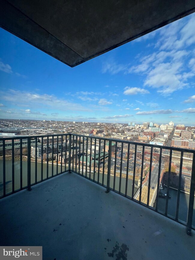 River Tower at Christina Landing unit 2201, Wilmington, DE 19801 - photo 5