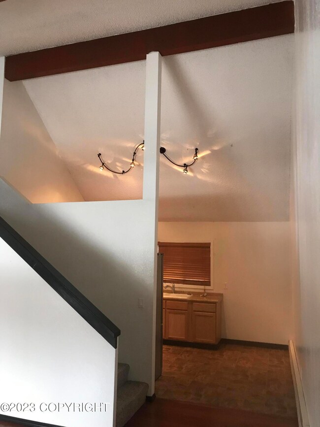 5225 Sydnie Kay St unit B, Anchorage, AK 99508 - photo 2
