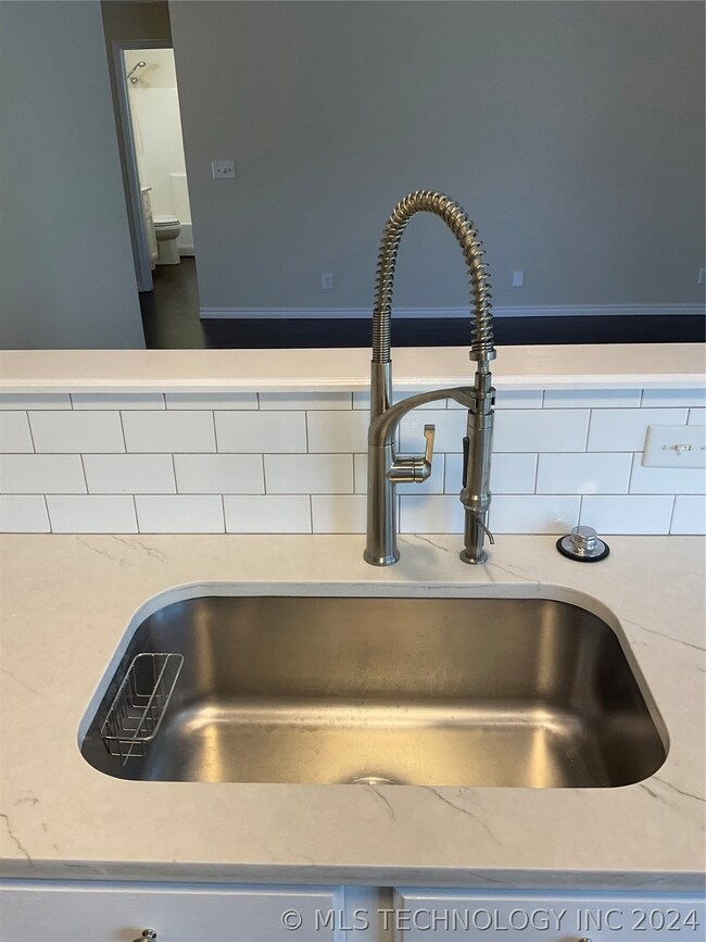 3308 N 3rd St, Broken Arrow, OK 74012 - photo 7