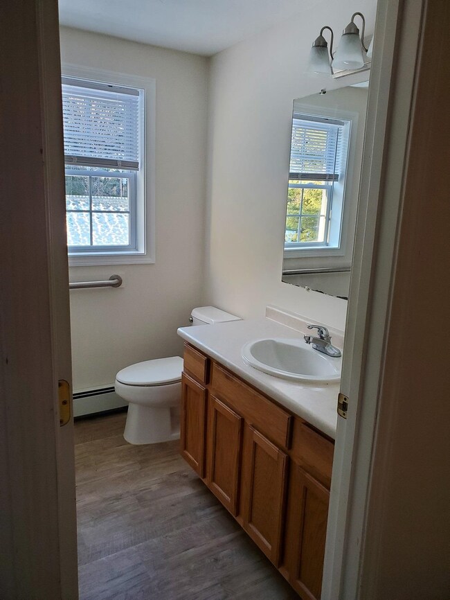 13 Redington Rd unit 15, Concord, NH 03301 - photo 2