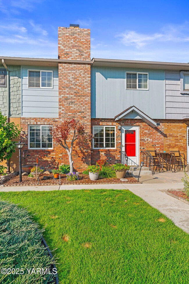 100 N 56th Ave Ave #15