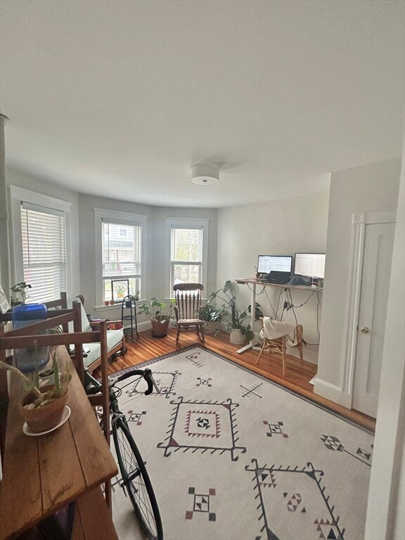 22 Bradbury St, Allston, MA 02134 - photo 4