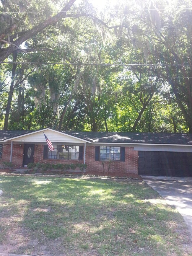 819 Brookmont Ave E, Jacksonville, FL 32211 - photo 2
