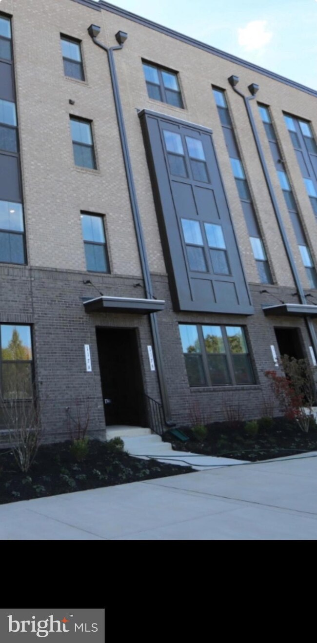 117 E Cromwell St unit A, Baltimore, MD 21230 - photo 2