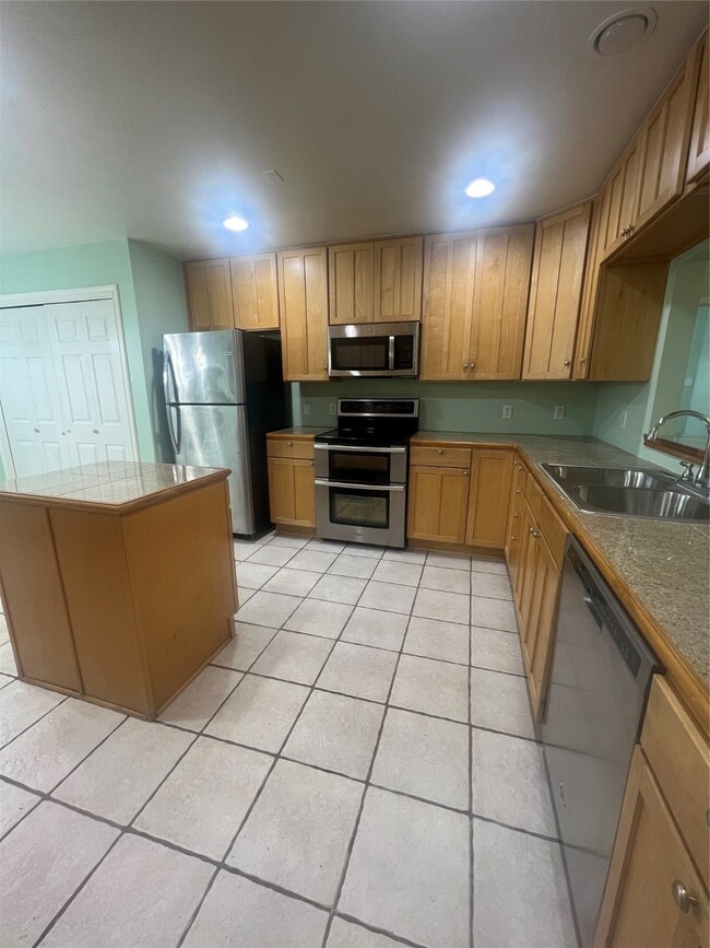 4203 Townes Forest Rd, Friendswood, TX 77546 - photo 6