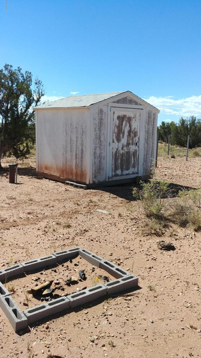 pump house - well - 0914181110b