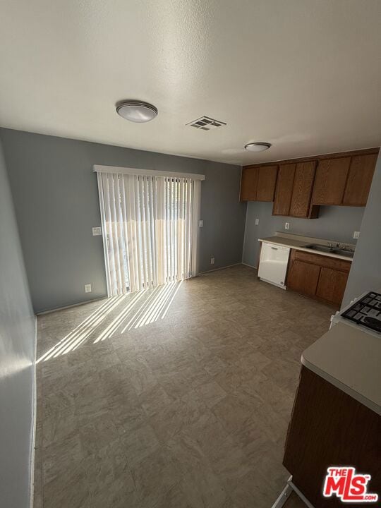 4843 Columbia Way unit 1, Lancaster, CA 93536 - photo 4