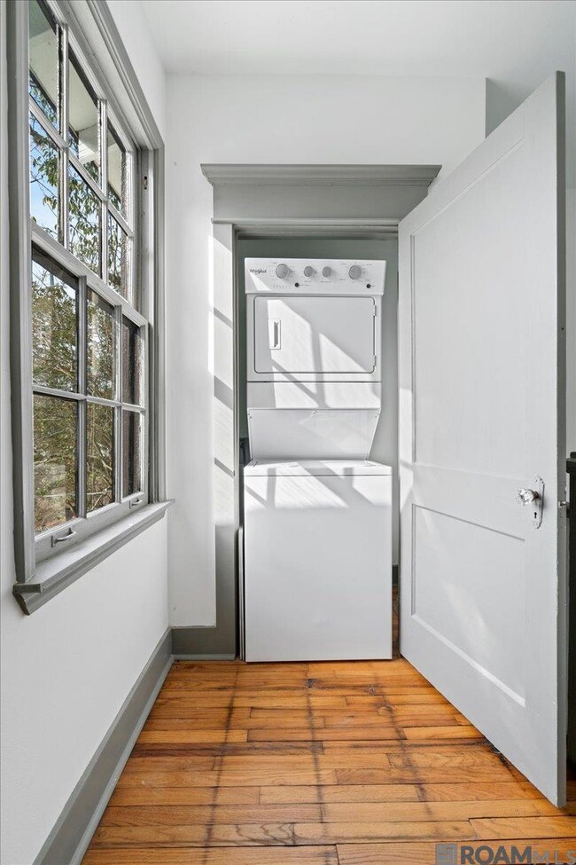 537 State E Louisiana unit B, Baton Rouge, LA 70802 - photo 6