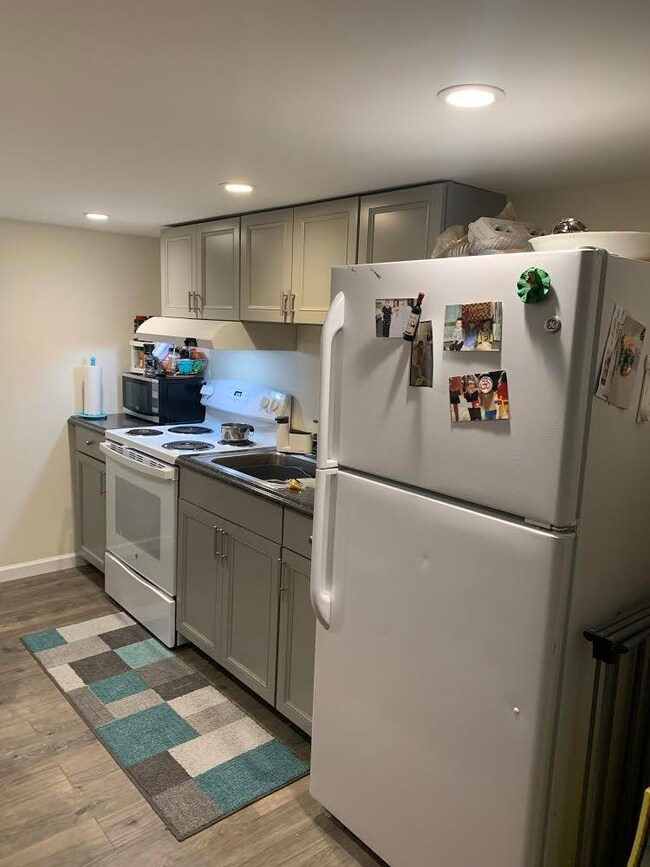 12 Grant St, Wareham, MA 02571 - photo 3