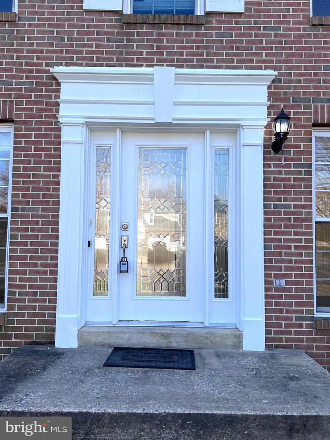 11242 Minstrel Tune Dr, Germantown, MD 20876 - photo 3