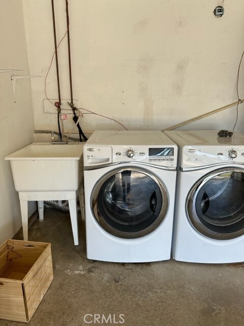 washer and dryer included in the lease