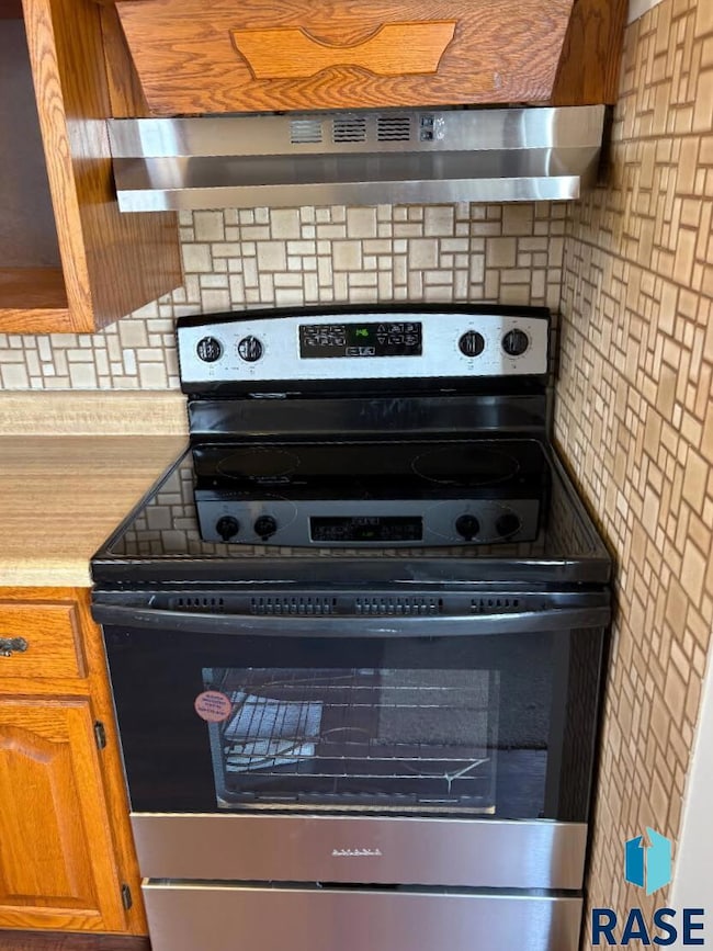 1426 E 17th St, Sioux Falls, SD 57104 - photo 7