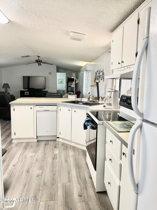 3KITCHEN