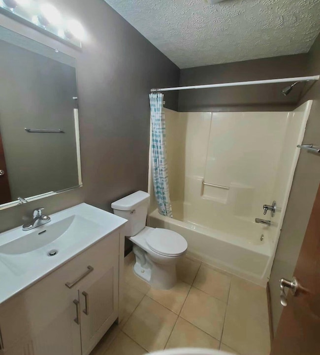 7800 Eider Ave, Hobart, IN 46342 - photo 6