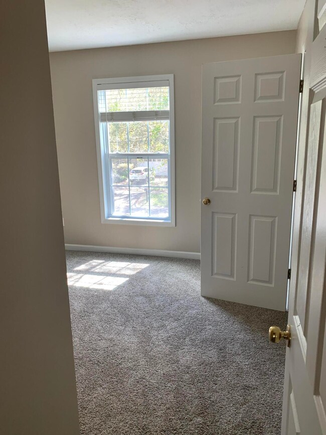 5327 Clarendon Rd, Jacksonville, FL 32205 - photo 6