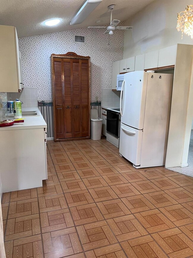 3848 SE Bluebill Place, Stuart, FL 34997 - photo 5