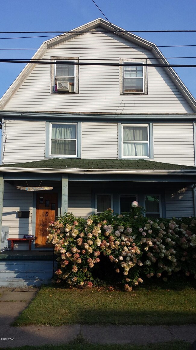 1078 Meade Ave, Scranton, PA 18508 - photo 2