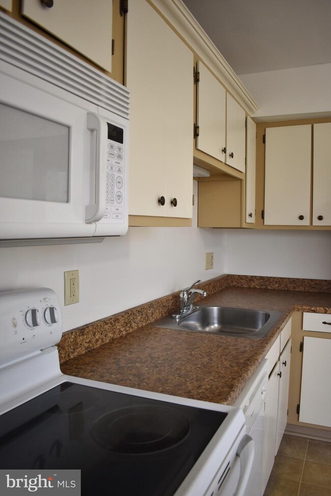 1473 Charlestown Dr, Edgewood, MD 21040 - photo 3