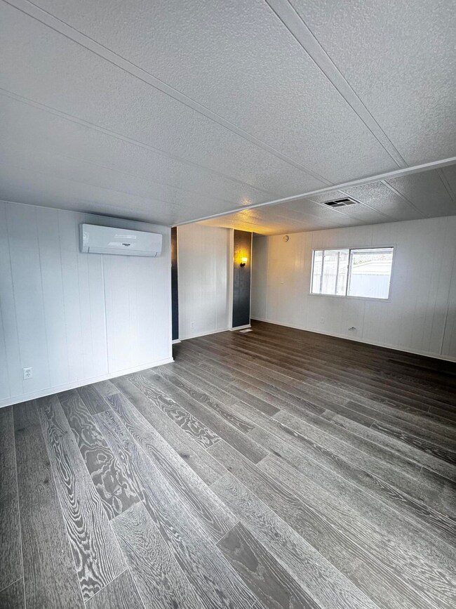 7425 Church St unit 2, Yucca Valley, CA 92284 - photo 6