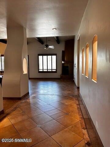 5140 San Carlos foyer