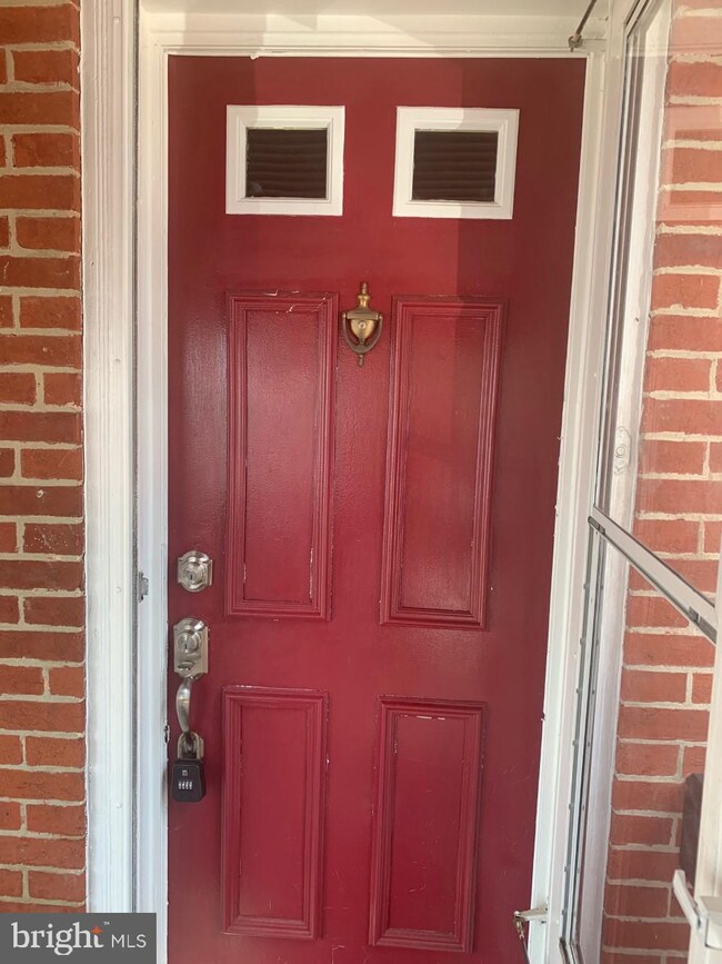 323 Lombard St, Reading, PA 19604 - photo 3