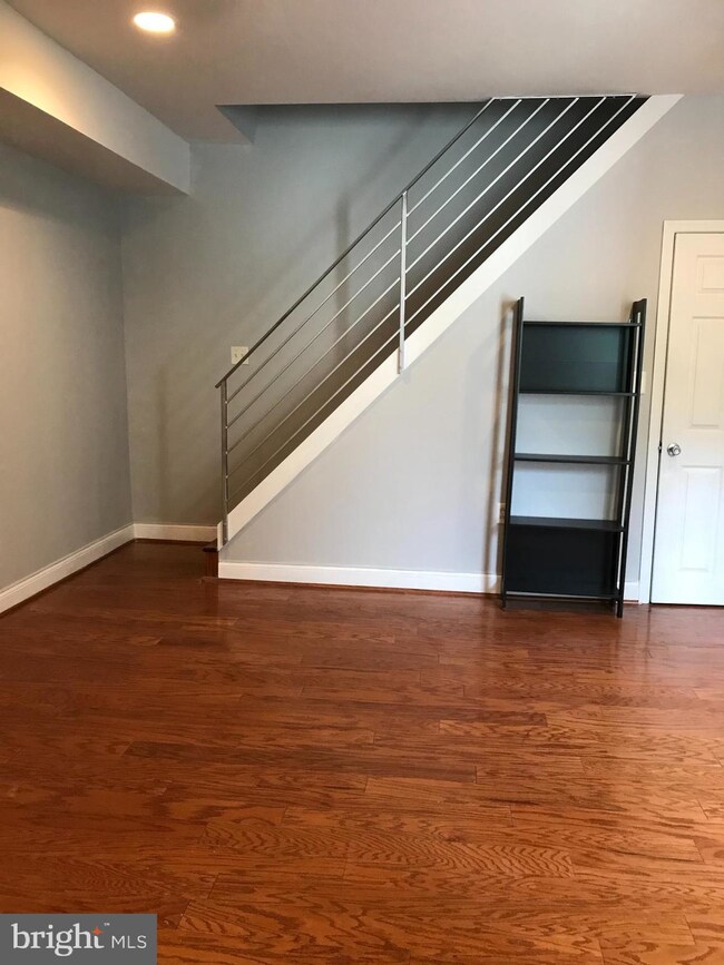 4229 Main St unit 2ND FLOOR, Philadelphia, PA 19127 - photo 7