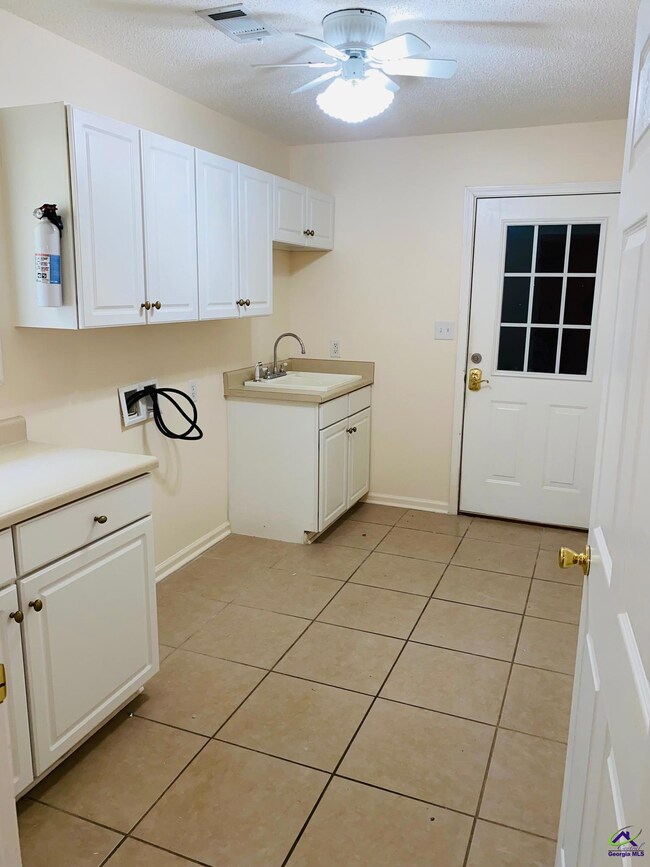 1107 2nd St unit . 1, Perry, GA 31069 - photo 7