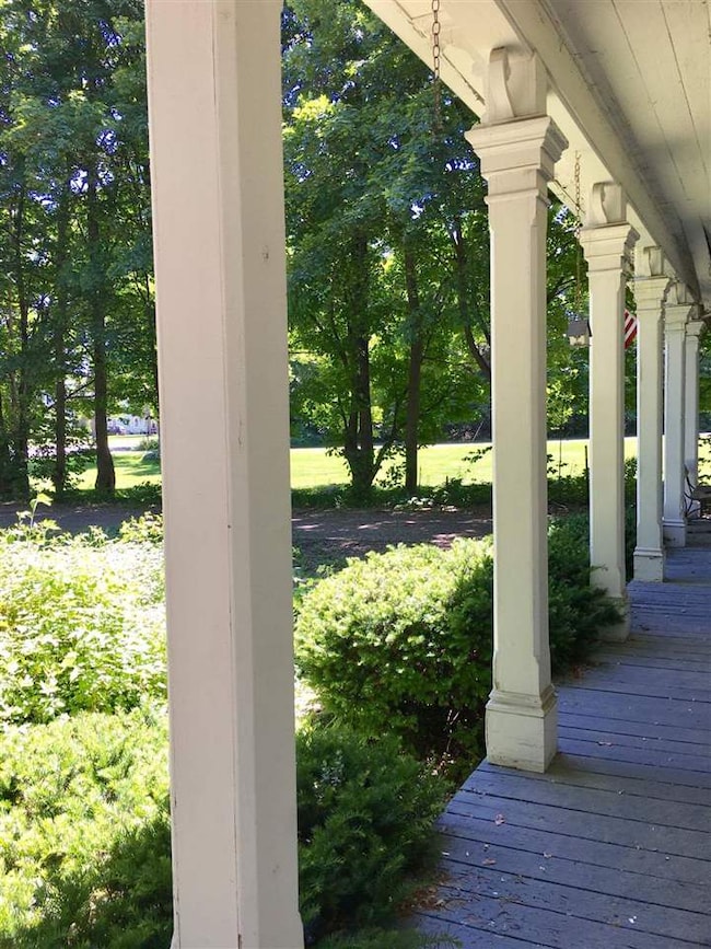 32 Clarendon Ave, West Rutland, VT 05777 - photo 2