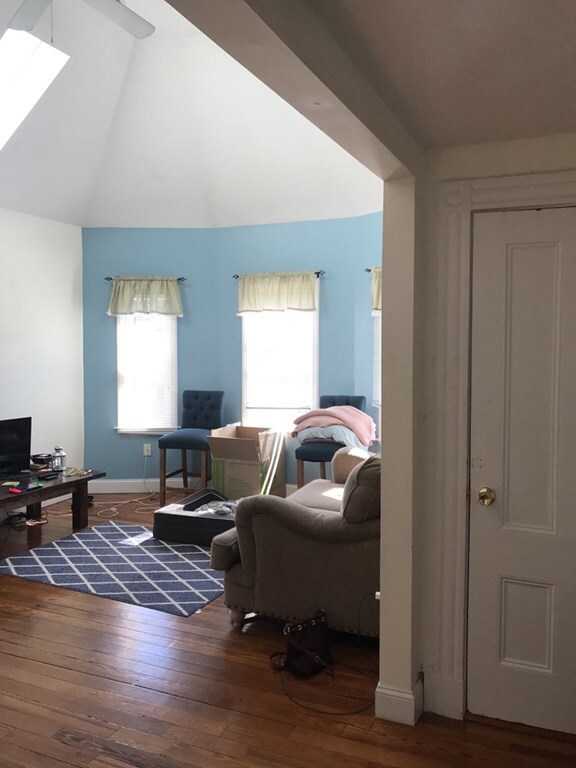 146 Spruce St unit 3, Watertown, MA 02472 - photo 4