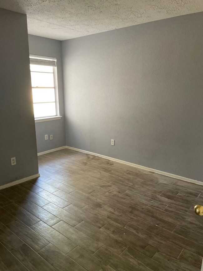 16734 Maplemont Dr, Houston, TX 77095 - photo 7