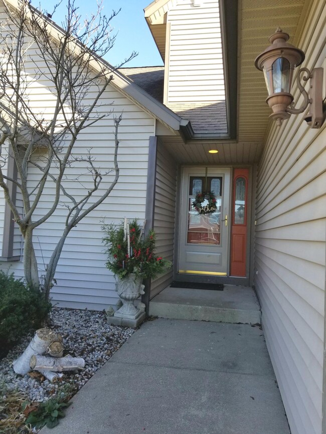 2 Exterior2