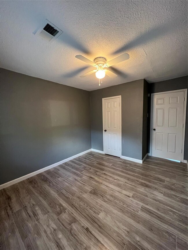 110 E Freeman St, Ennis, TX 75119 - photo 6