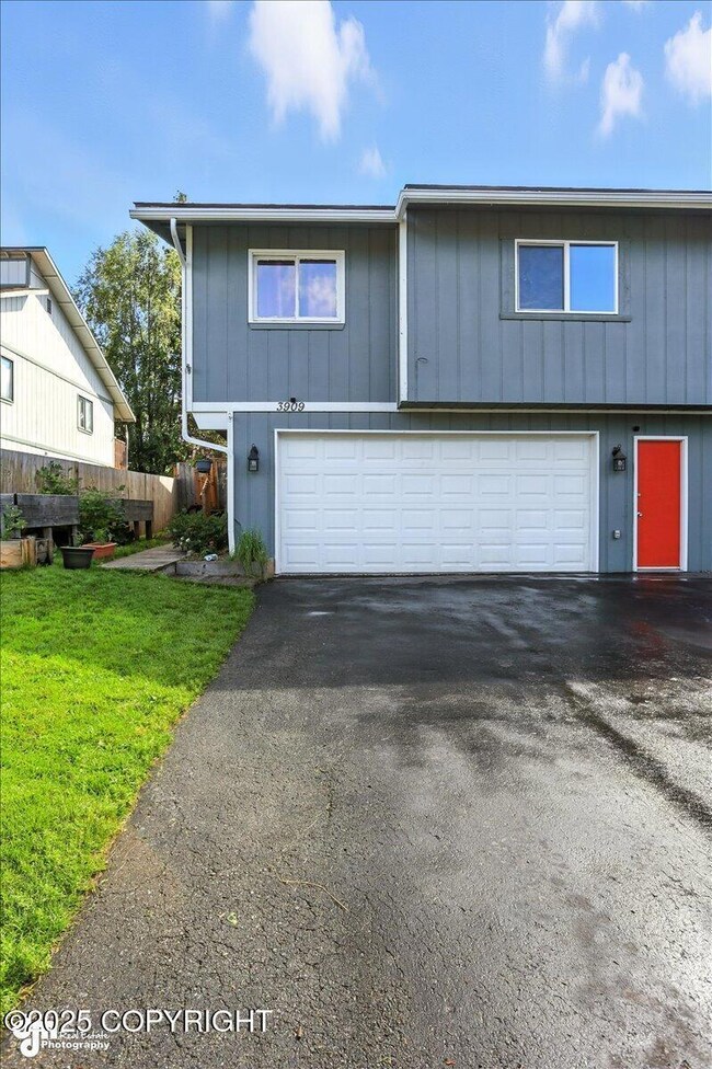 3909 Resurrection Dr, Anchorage, AK 99504 - photo 2