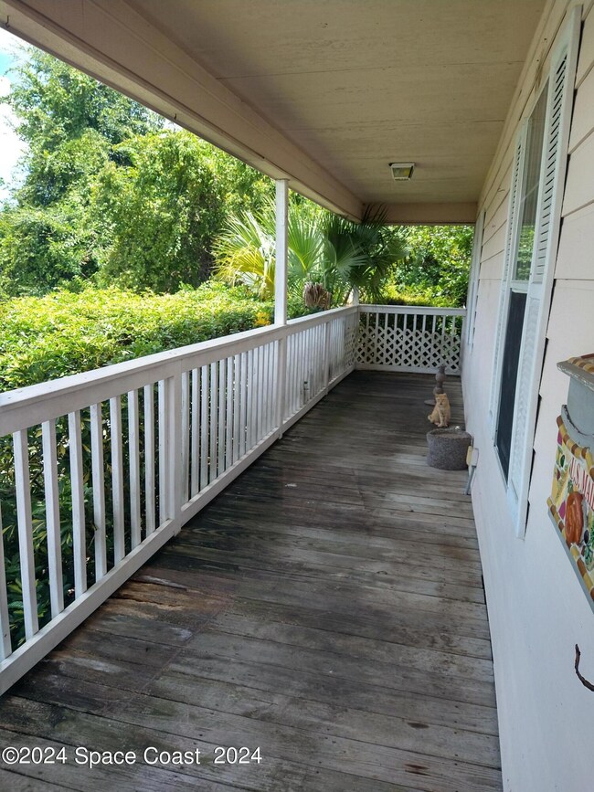 covered front porch