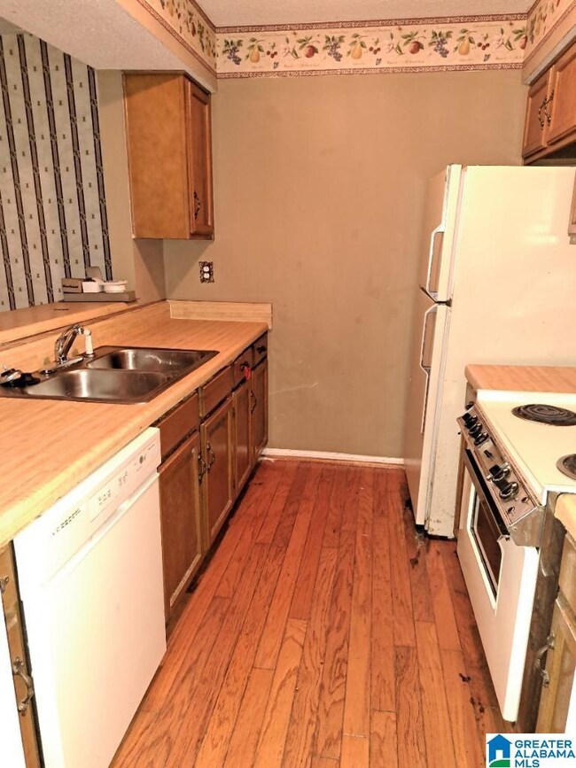 622 Valley Crest Dr unit 2B1, Birmingham, AL 35215 - photo 3