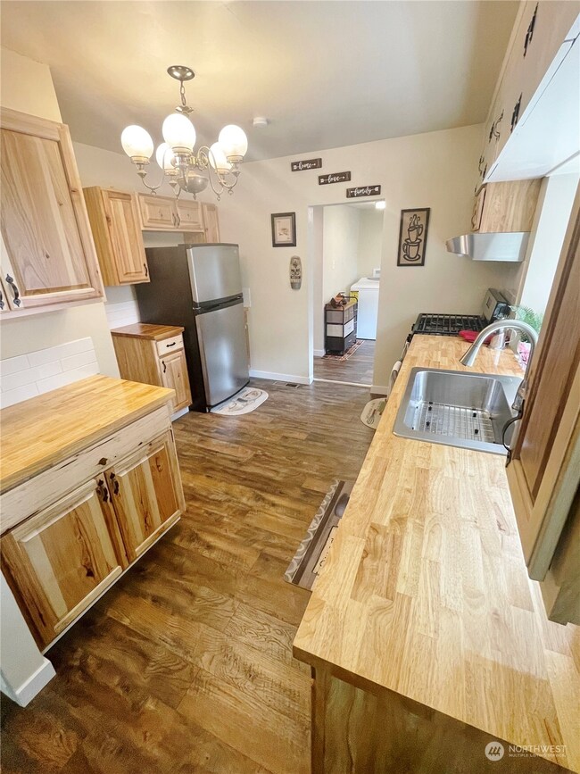 7906 Cirque Dr W, University Place, WA 98467 - photo 4