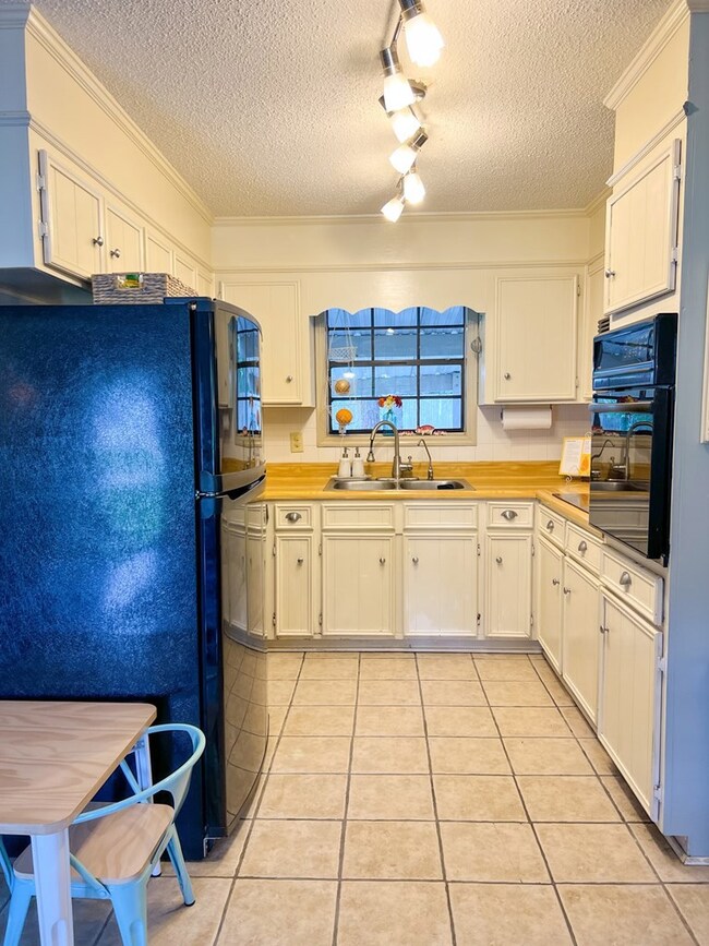 321 Pine Ave, Moultrie, GA 31768 - photo 7