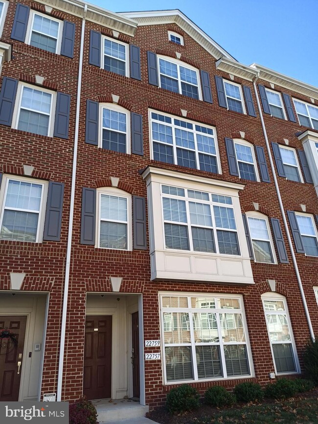 22759 Verde Gate Terrace, Ashburn, VA 20148 - photo 2