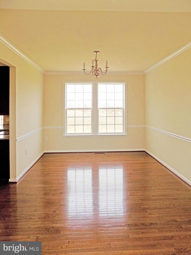 84 Fitzgerald St, Gerrardstown, WV 25420 - photo 5