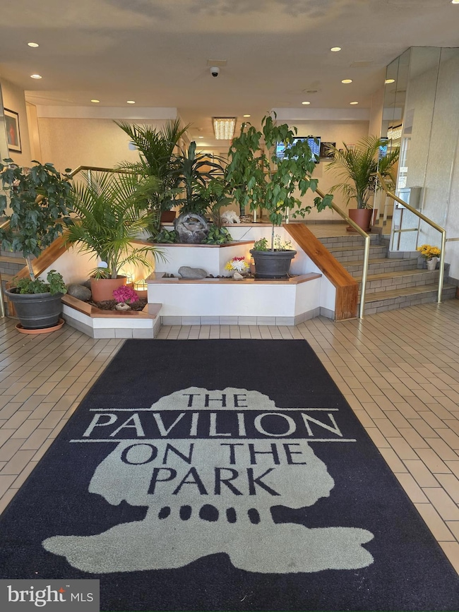 The Pavilion on the Park unit 1118, Alexandria, VA 22304 - photo 3